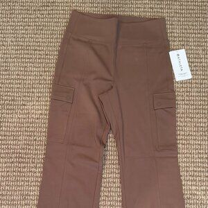 Athleta Delancy Straight Cargo Pant Size Medium